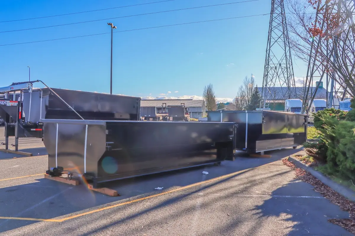 Roll-off dumpster ready for waste disposal at job site for 30 Yard Dumpster Rental in Rancho Murieta
